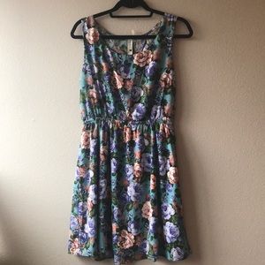 Floral sleeveless dress